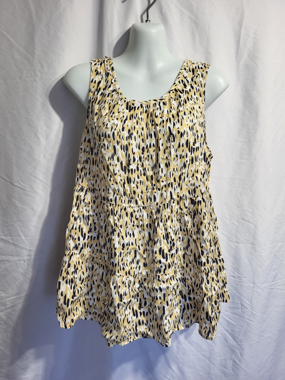 Sleeveless Yellow Animal-Print Tunic Top, Size Small